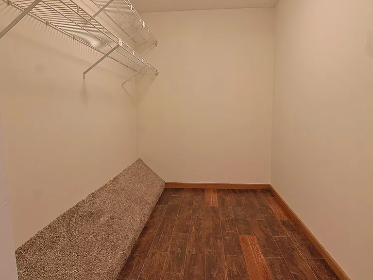 620 Hastings St — Photo 16