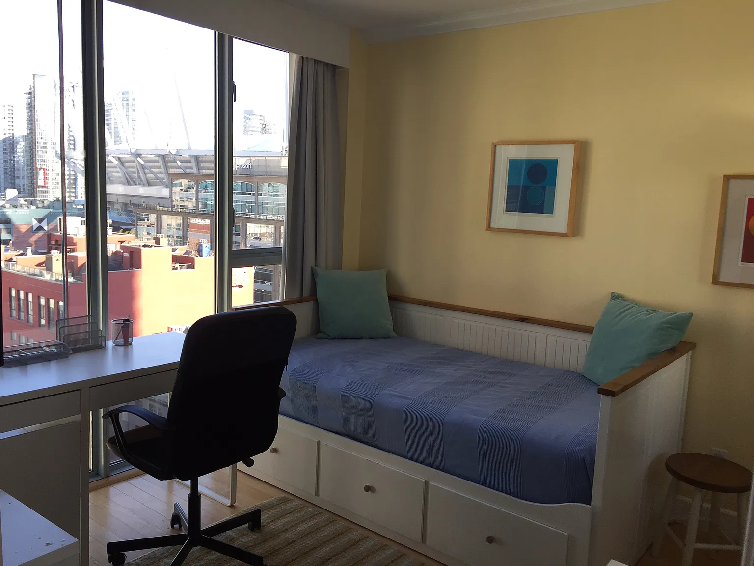 930 Cambie St #1301 photo 1