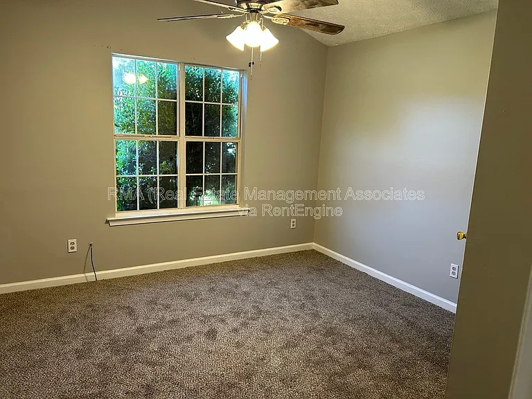 132 Tuscany Ln — Photo 4