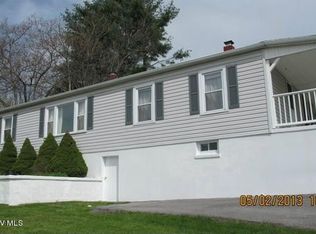 306 Hill Ave, Pembroke, VA 24136