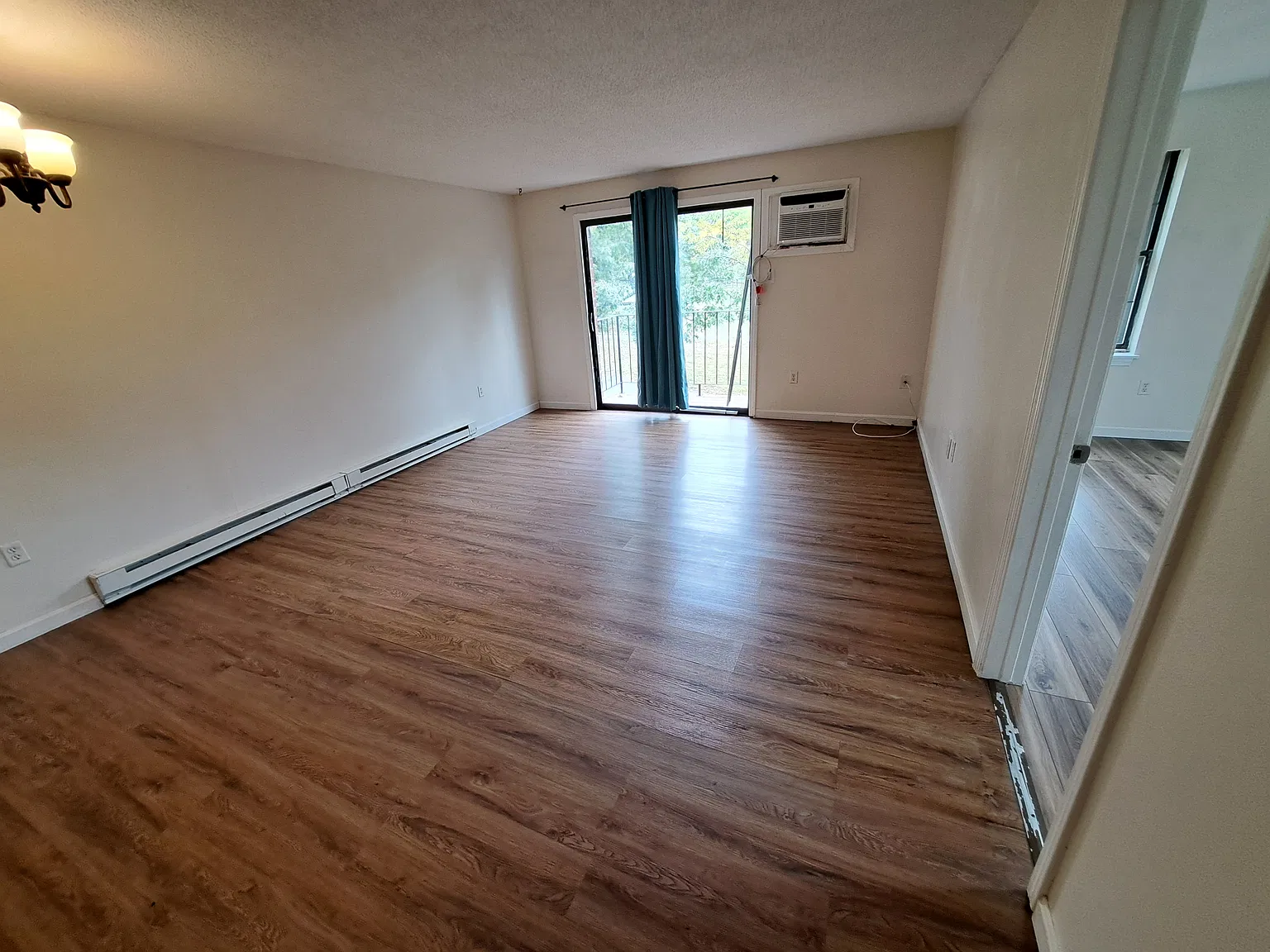 2 bed, 828 sqft, $2,200 — Photo 4