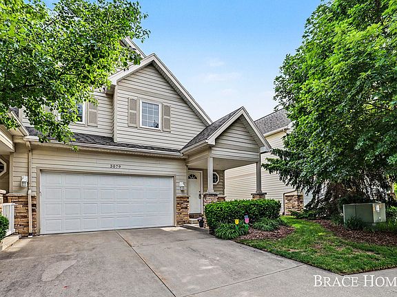 3rd image of 3079 Ledgestone Pl NE