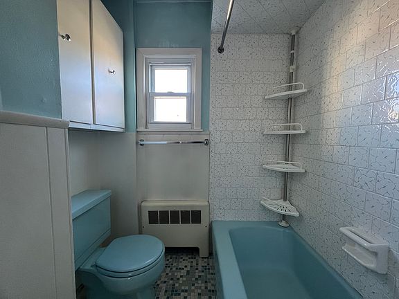 5th image of 117 E Manning St Floor 1