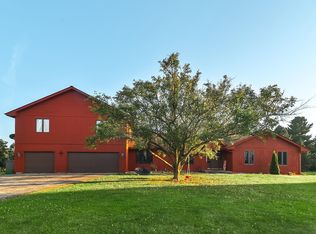 9221 Dirkshire Dr, Woodstock, IL 60098