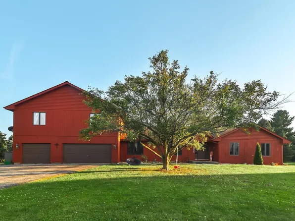 9221 Dirkshire Dr, Woodstock, IL 60098