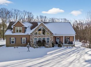 15 Debbie Lane, Averill Park, NY 12018