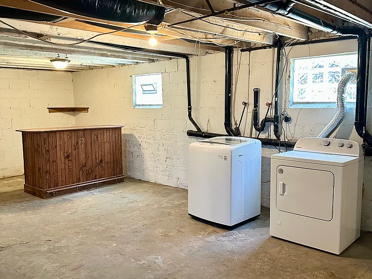 116 N New Rd — Photo 10