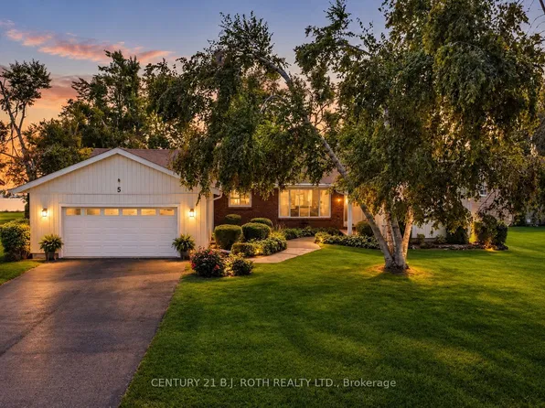 5 Park Ln, Ramara, ON L0K 1B0