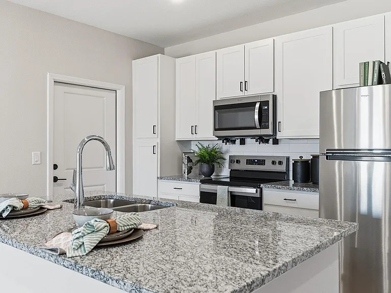 Whispering Pointe Apartments — Photo 52