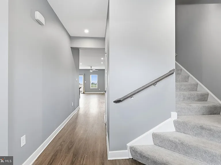 529 Swansea Dr — Photo 8