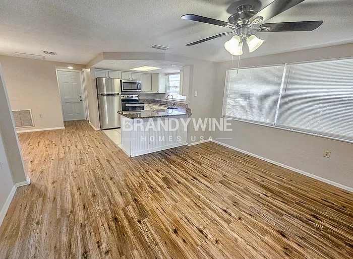 7815 Treasure Pointe Dr — Photo 5
