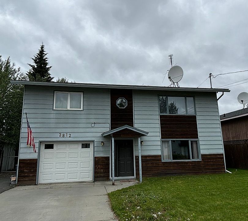 1st image of 2812 Gillam Way
