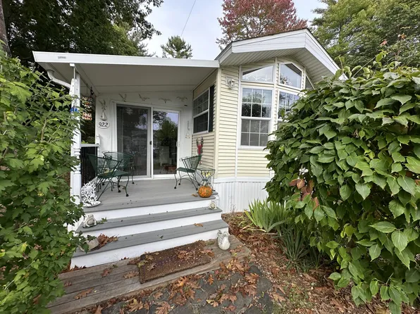 23 College Drive #922, Wells, ME 04090