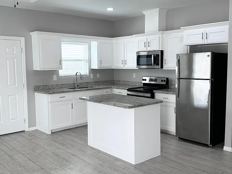 5001 N Dahlia St #3 — Photo 2