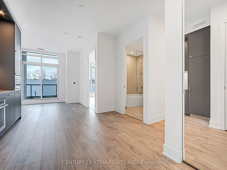 858 Dupont St #207 — Photo 8