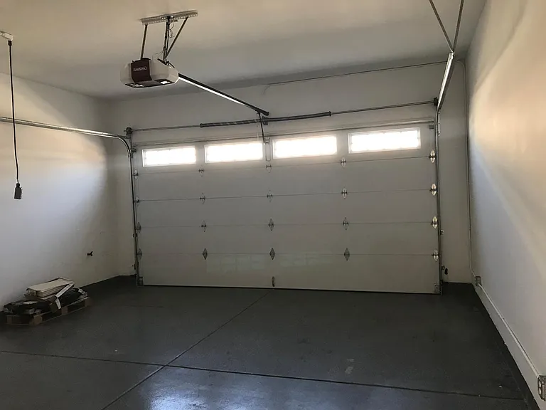 164 Elm Ave — Photo 33