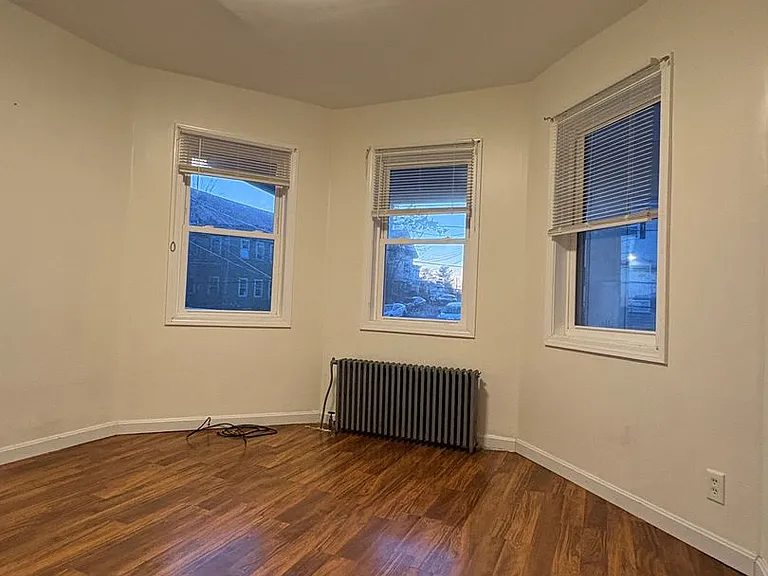 58-60 Temple Street — Photo 5