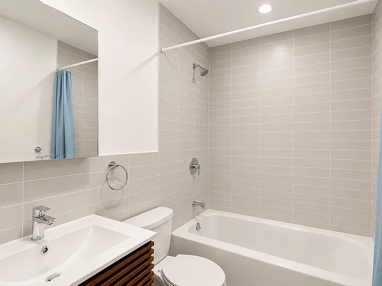 1113 Herkimer St #1 — Photo 8
