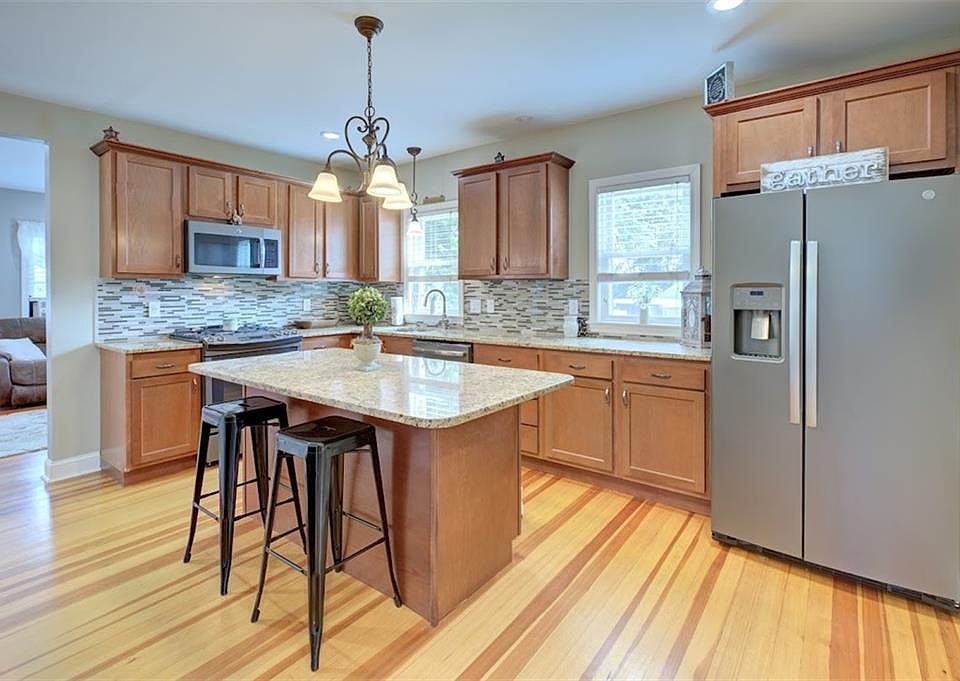 1st image of 45 Peach Hill Ave