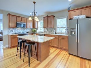 45 Peach Hill Ave, North Providence, RI 02911