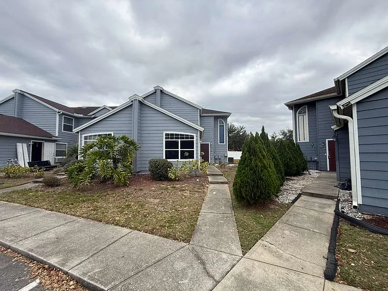 709 Orchid Dr #B — Photo 1
