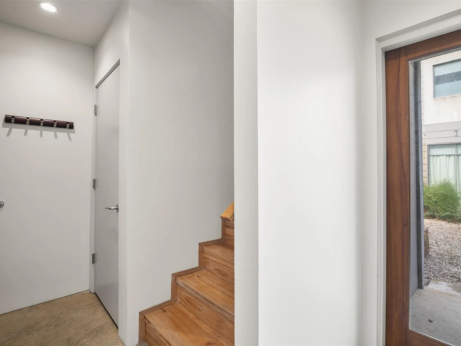 2 bed, 2.5 bath, 1666 sqft, $2,800 — Photo 4