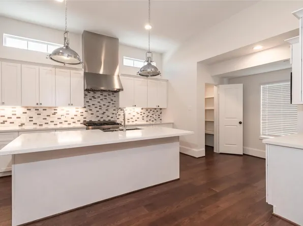 3821 N Braeswood Blvd Unit C, Houston, TX 77025