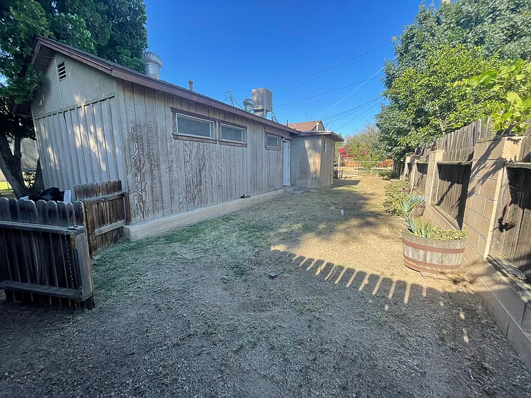 13 Jeffrey St — Photo 8