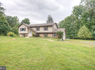 1701 Snyder Rd, Green Lane, PA 18054