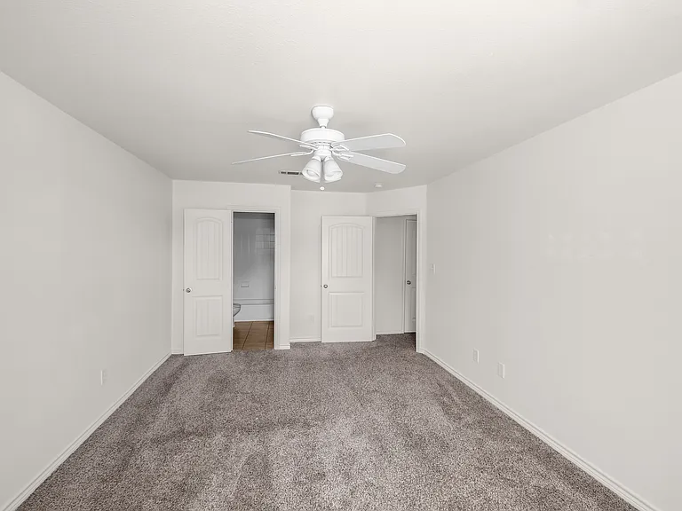 1102 Parkway Trl — Photo 13
