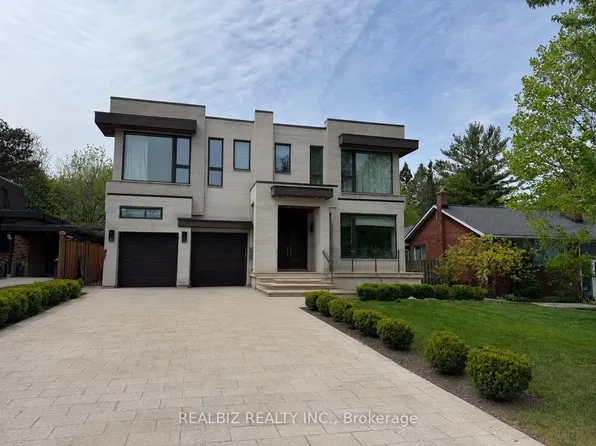 39 Hemford Cres, Toronto, ON M3B 2S4