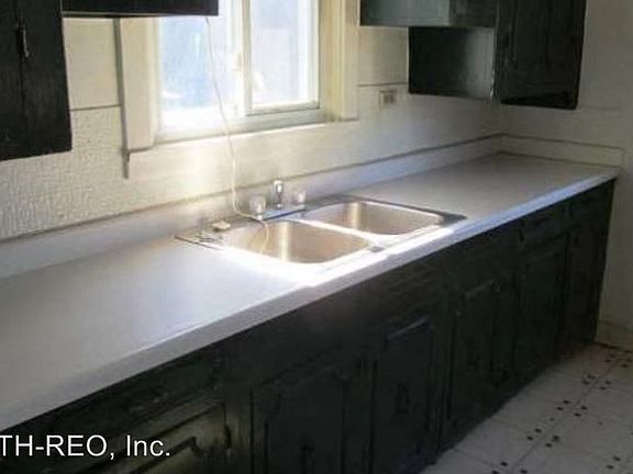 3rd image of 507 Fairmont Ave