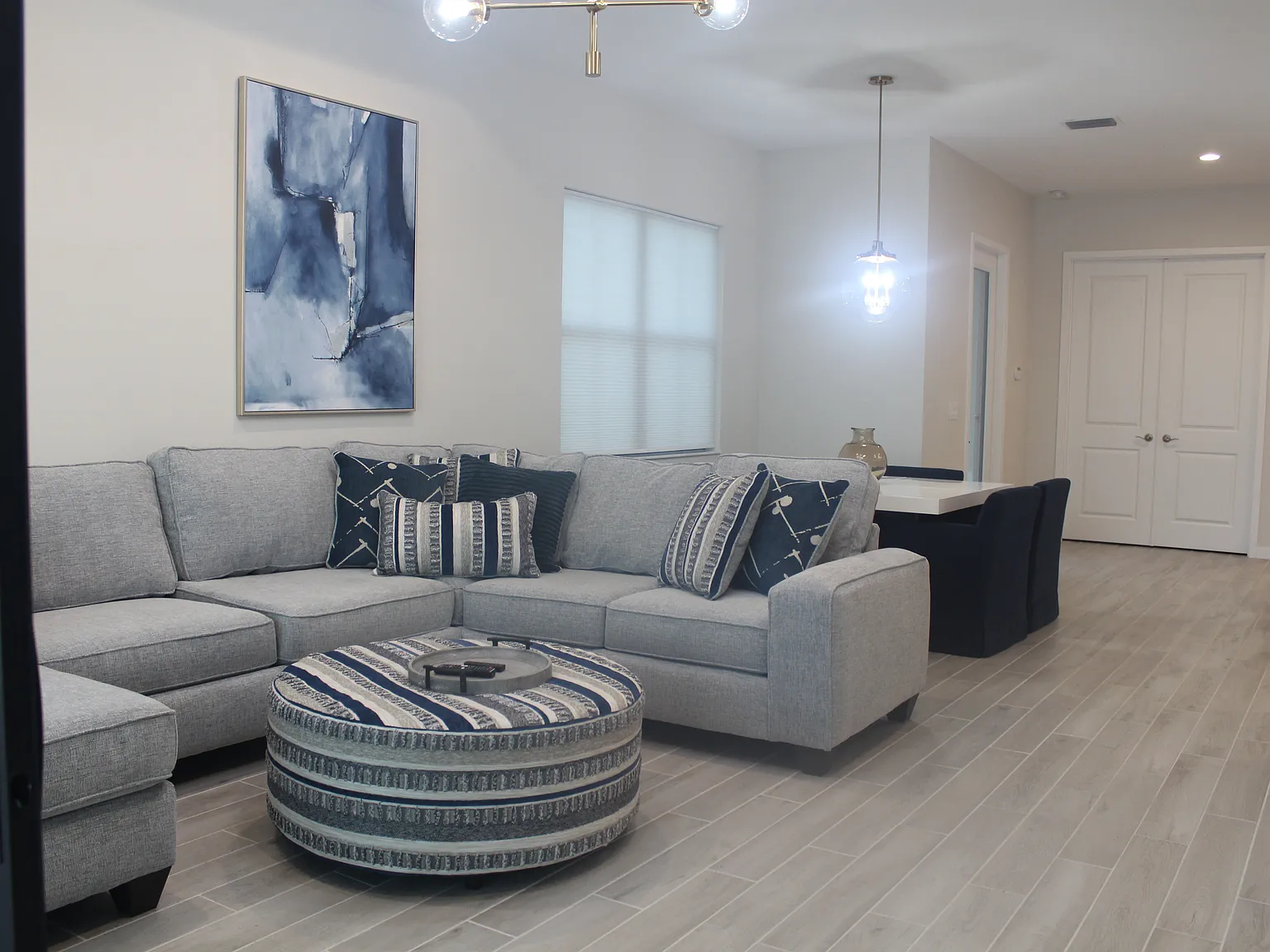 3 bed, 2261 sqft, $3,300 — Photo 4