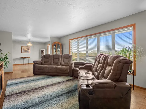 3900 16th St NW, Minot, ND 58703