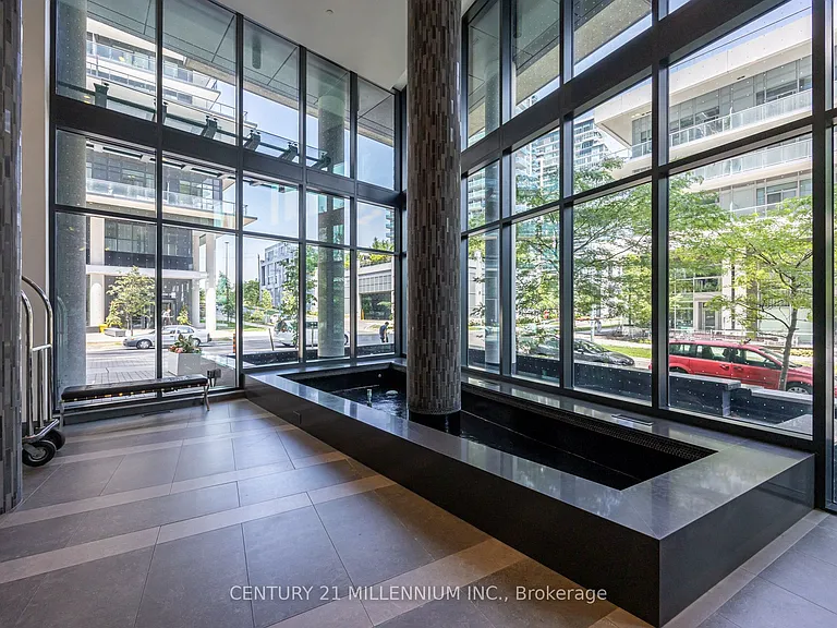 39 Annie Craig Dr #1018 — Photo 4
