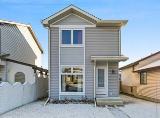 115 W Castlegreen Close NE, Calgary, AB T3J1Y6