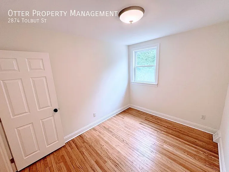 2874 Tolbut St — Photo 13