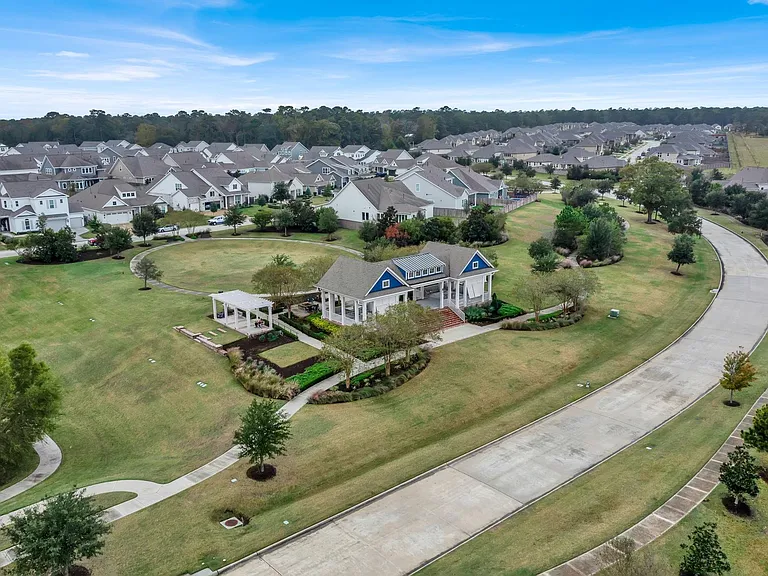2503 Hagerman Ct — Photo 39