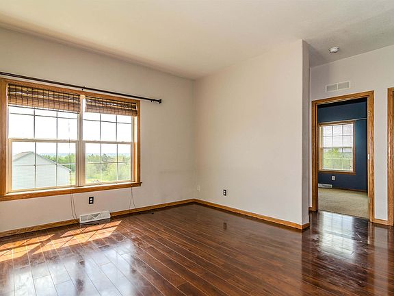 3rd image of 2123 Thompson Dr