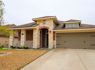 1090 Venice Dr, Bryan, TX 77808