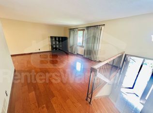 1400 Hall Curv, Minneapolis, MN 55411