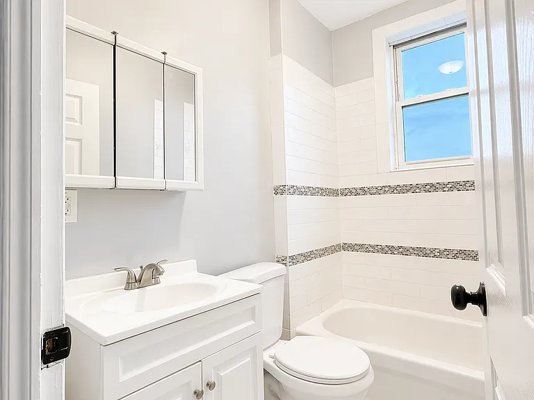 233 Littleton Ave #11 — Photo 11