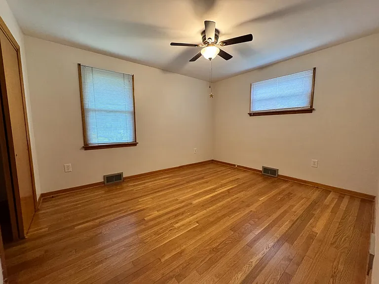 Unit Photo
