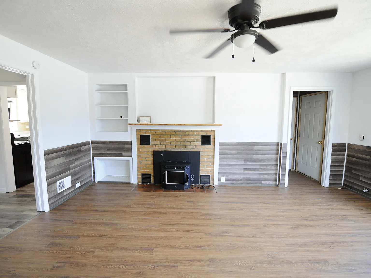 4 bed, 2810 sqft, $2,500 — Photo 3