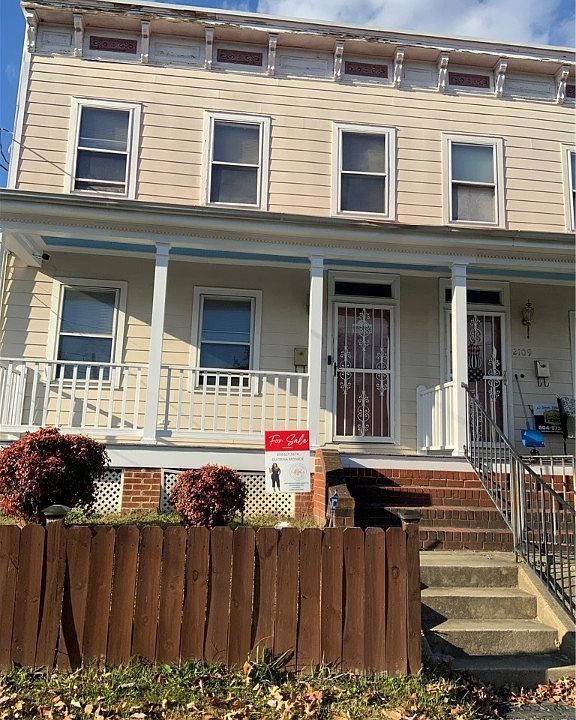 1st image of 2111 Chicago Ave