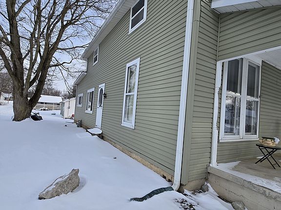 4th image of 127 S Madison St