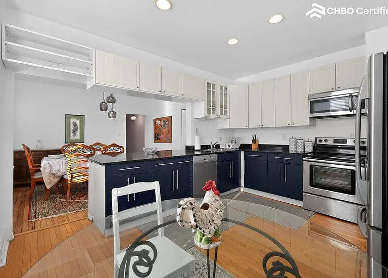 1409 1st St NW — Photo 8