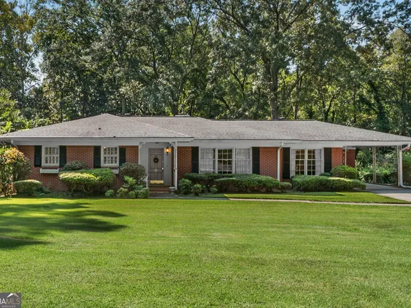 22 Winfield Dr, Newnan, GA 30263