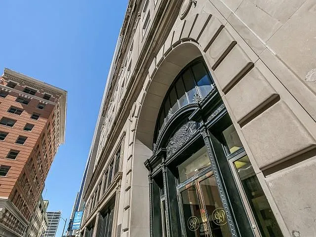 Gravier Place Apartments — Photo 16