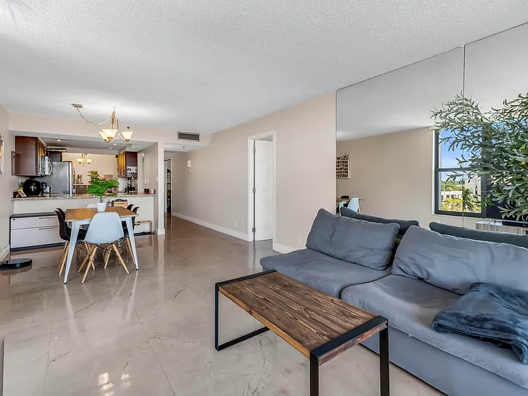 22 Royal Palm Way #606 — Photo 20